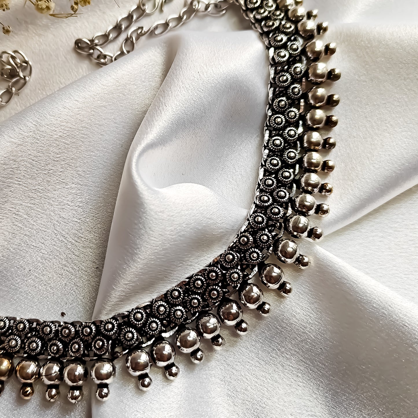 Vina GS Necklace