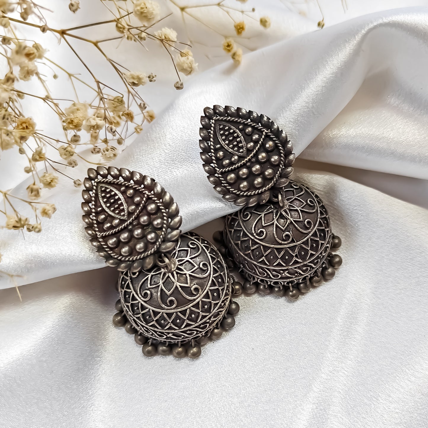 Gunja Handcarved Sla Brass Jhumka Earrings