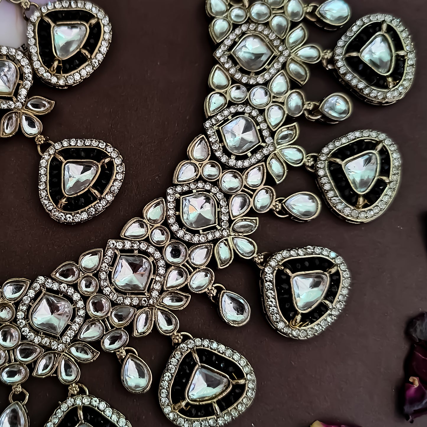 Naina Kundan Necklace Set - Black