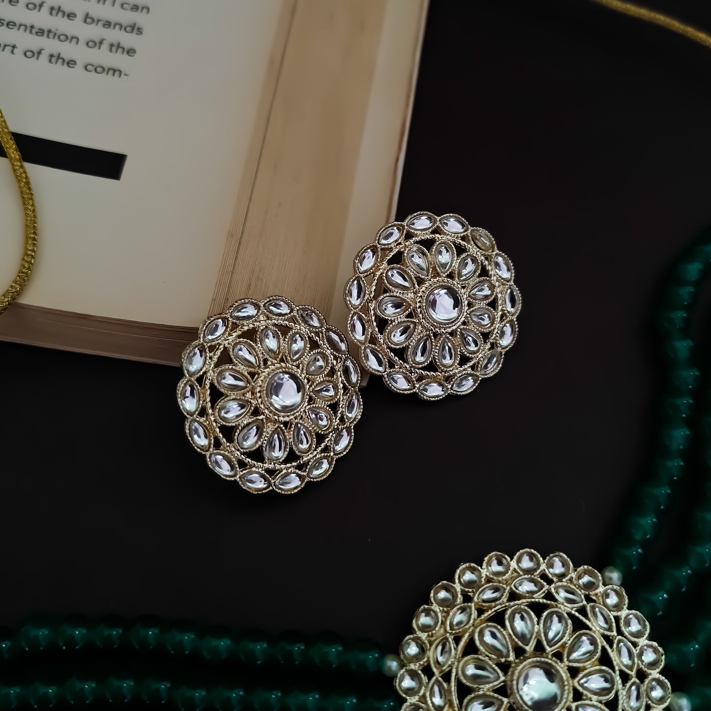 VAANI KUNDAN PEARL NECKLACE GREEN