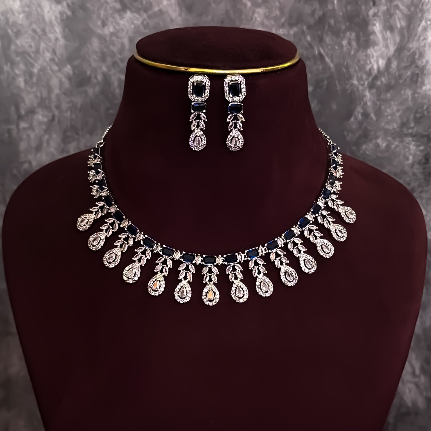 Harriet AD Necklace Set - Blue