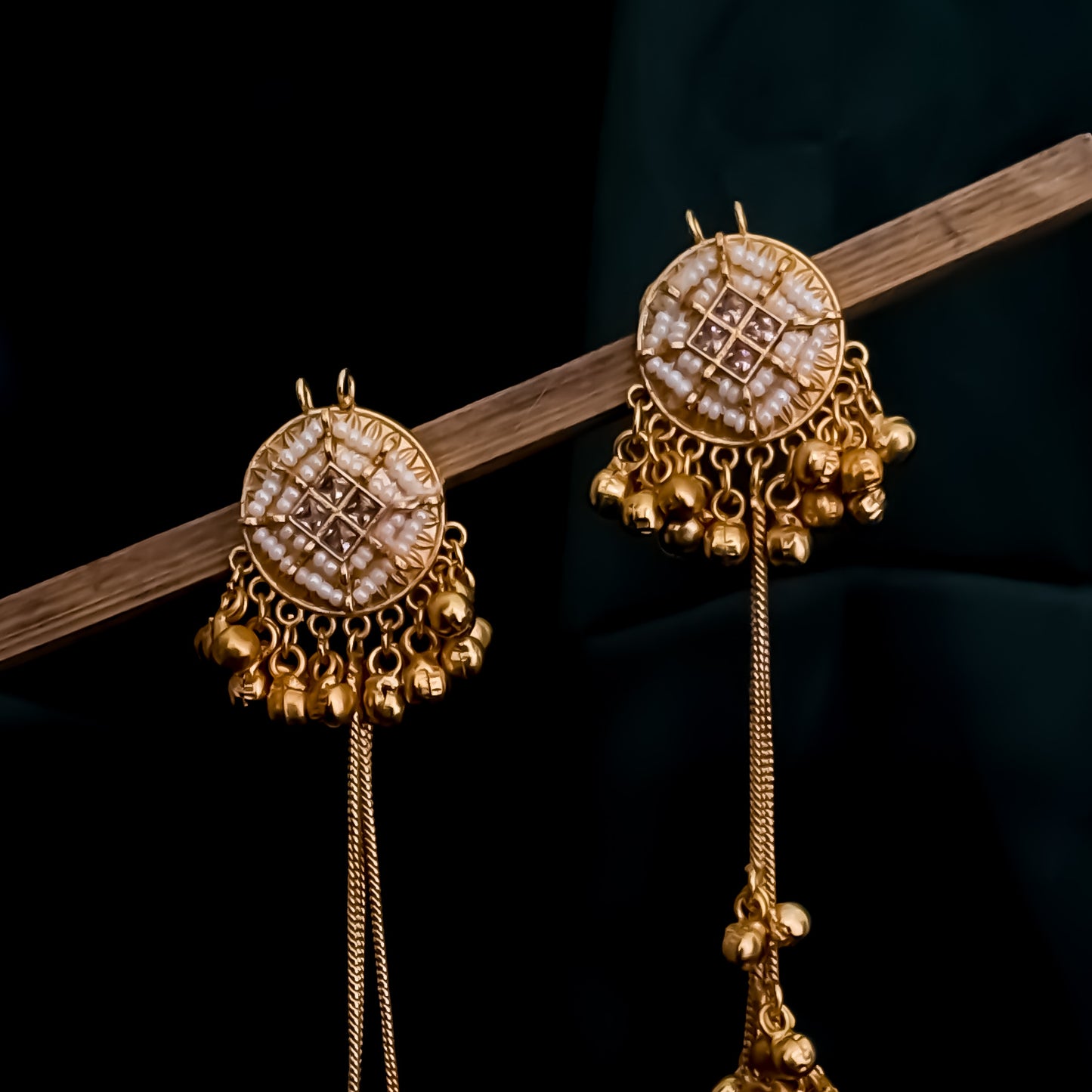 Kishwer Kashmiri Brass Dejhoor Ghungroo Earrings - Golden
