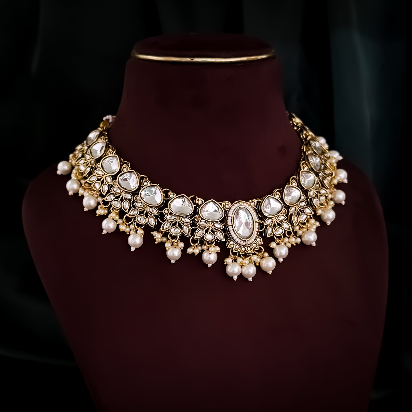 Rajnandini Kundan Pearl Necklace - Golden