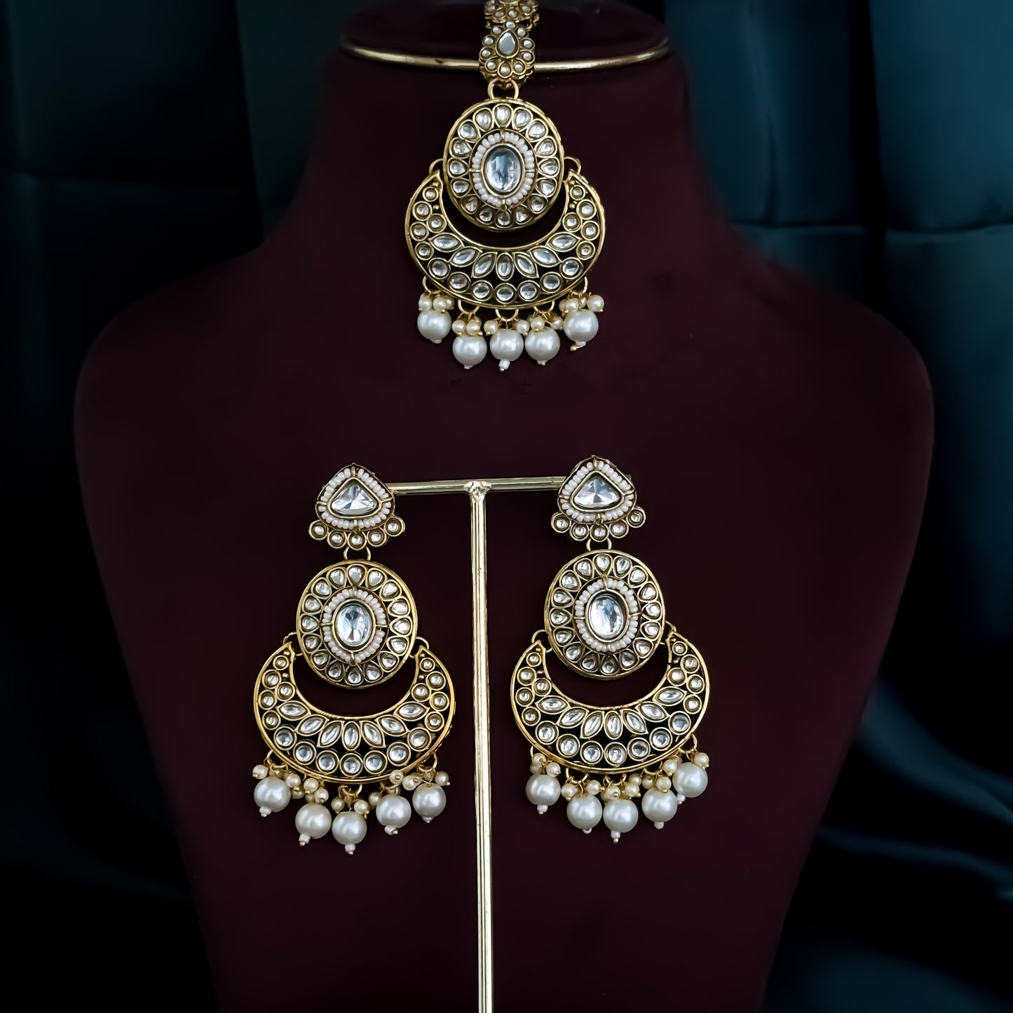 Rajnandini Kundan Pearl Necklace - Golden