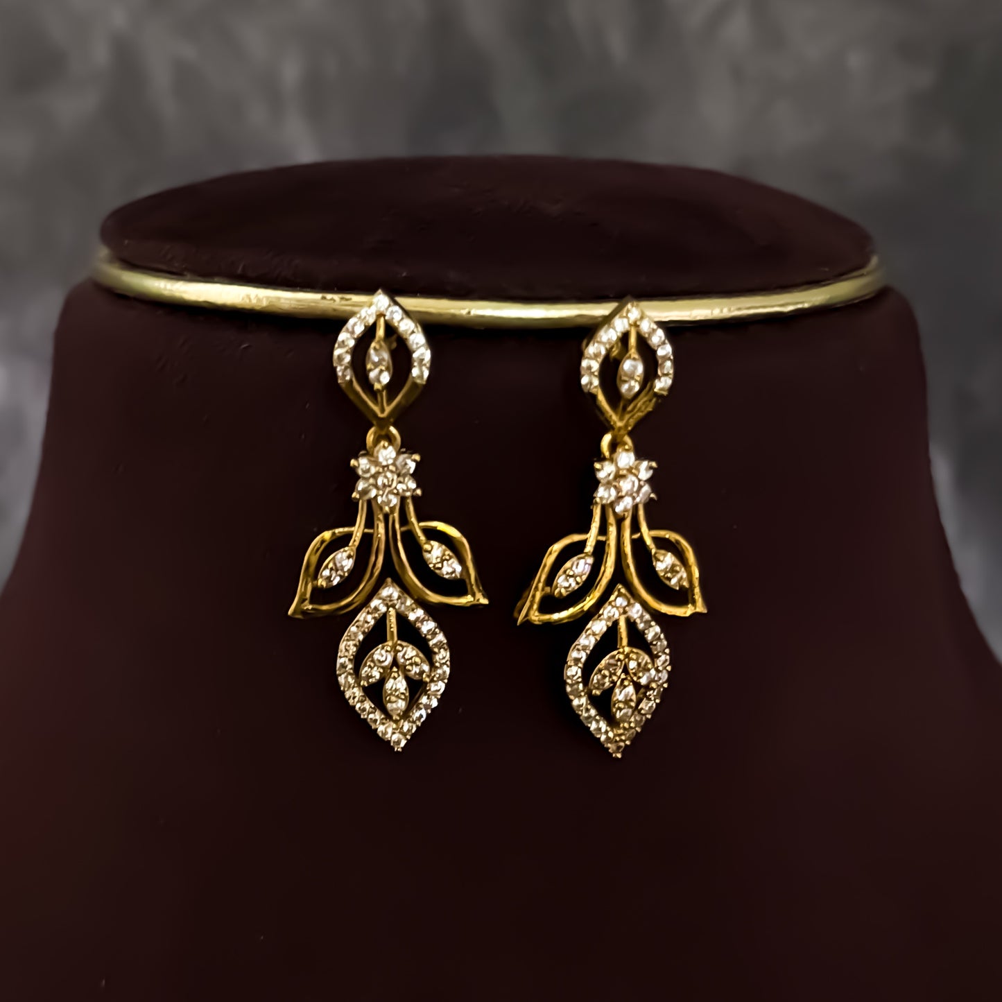 Aleena Temple AD Necklace Set - Golden