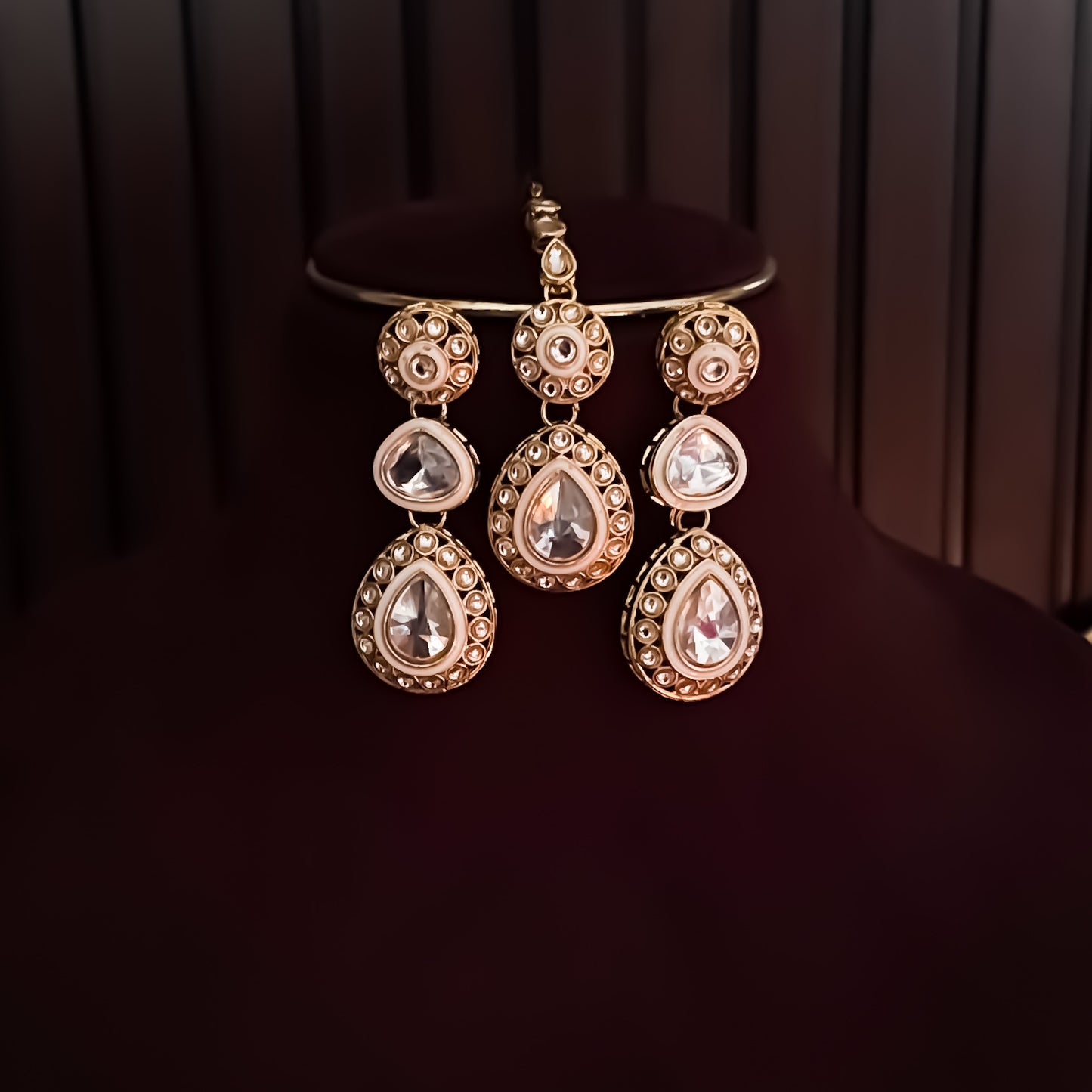 Ashnoor Kundan Necklace Set - Golden