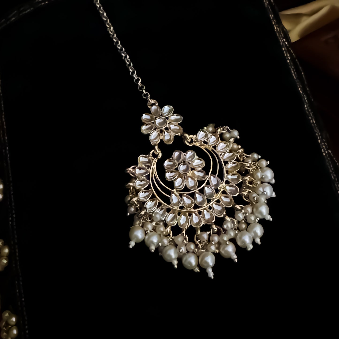 Maitrayi Kundan Pearl Maang Teeka - Golden