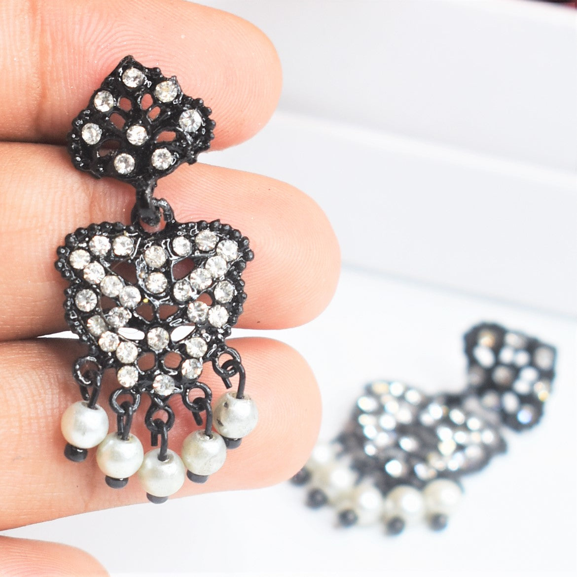 Black Minimalist lightweight Earring