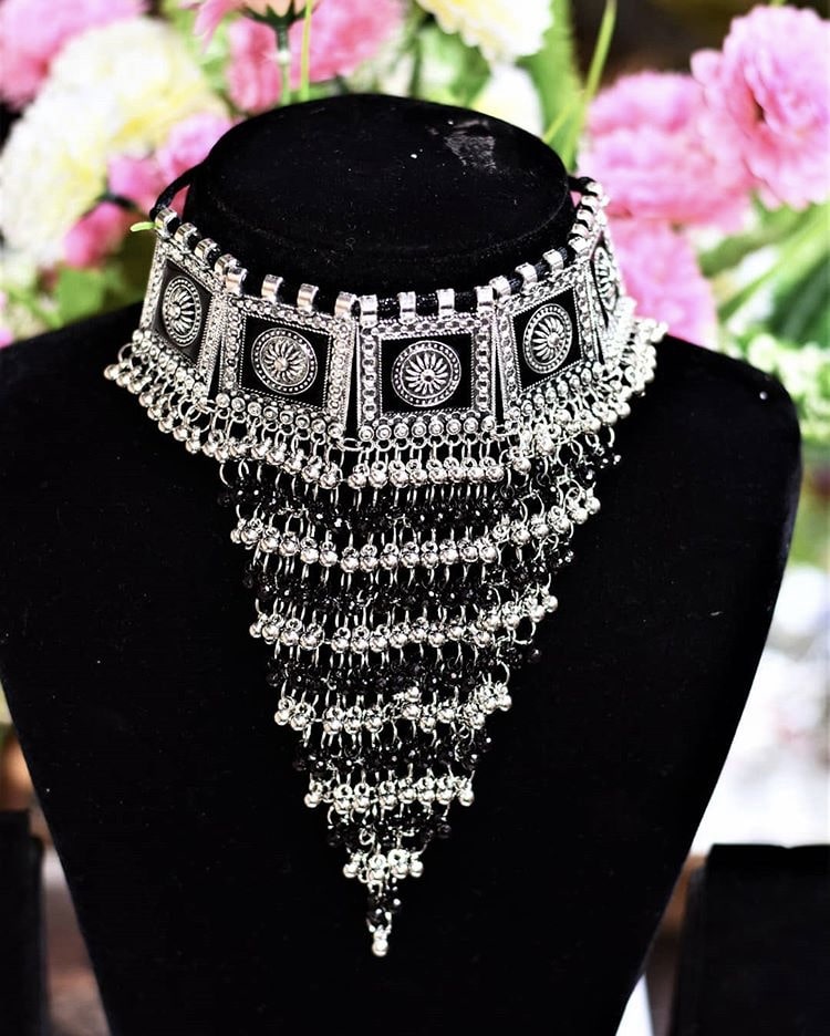 Dual Tone Pearl Loaded Oxidised Choker Set