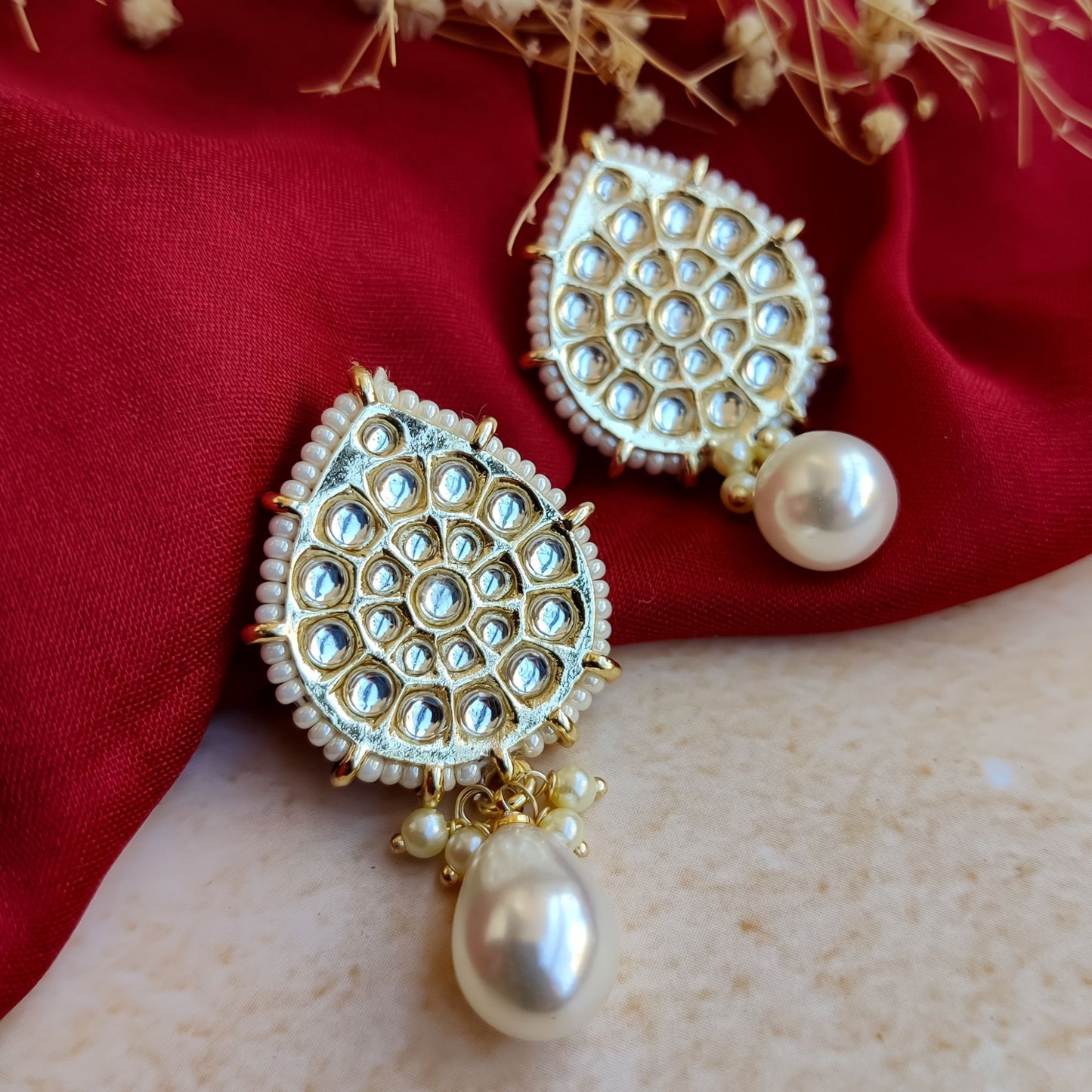Patra Golden Dabi Kundan Stud Earring