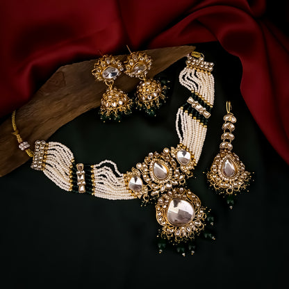 Sunaina Kundan Choker Necklace Set - Green