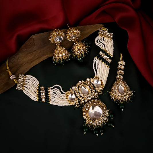 Sunaina Kundan Choker Necklace Set - Green