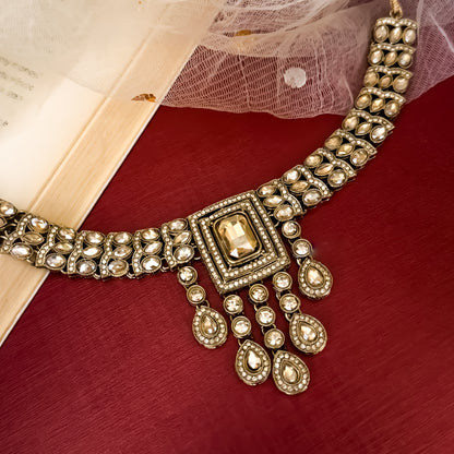 Golden Shehneel Kundan Choker Necklace Set