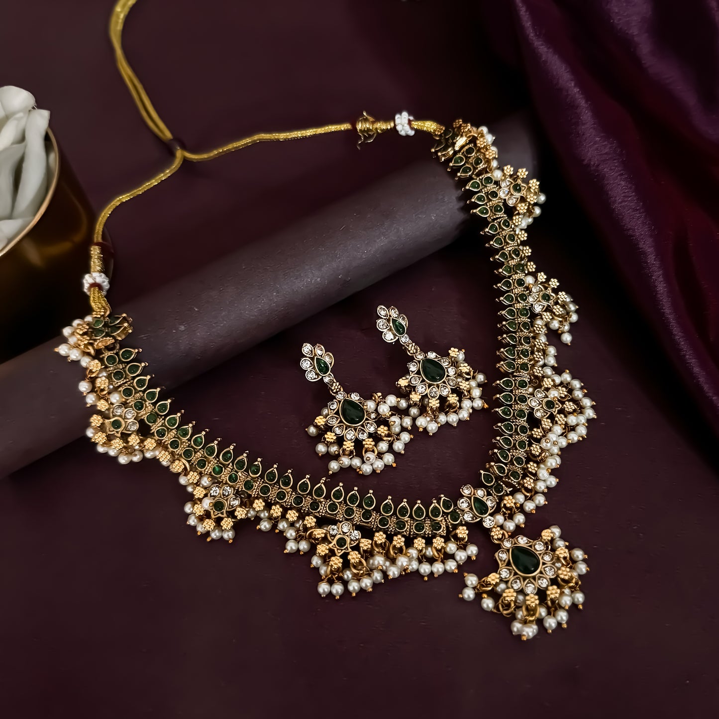 Giya Guttapushalu Necklace Set