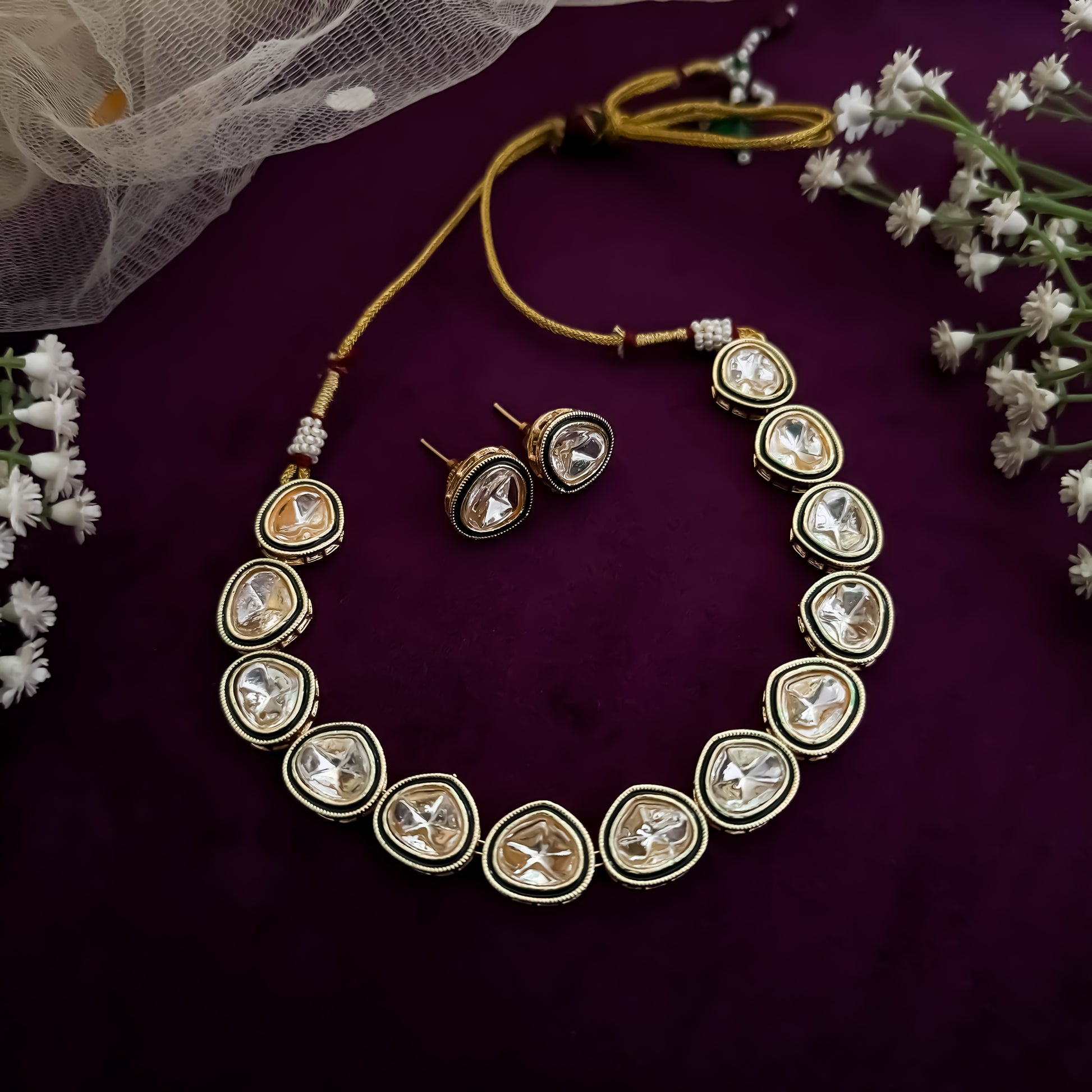 Vaishali Kundan Necklace Set
