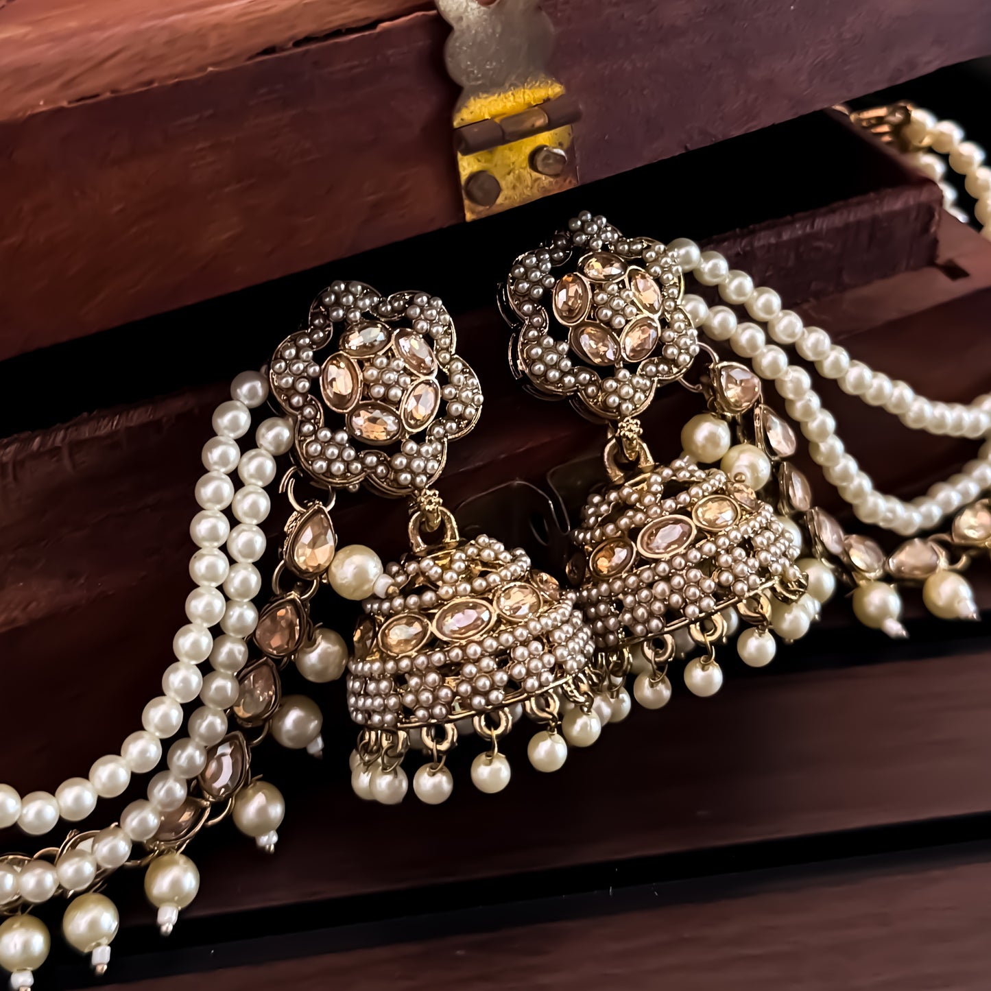 Manika Jadau Jhumka Earrings with Sahara/Earchains - Golden