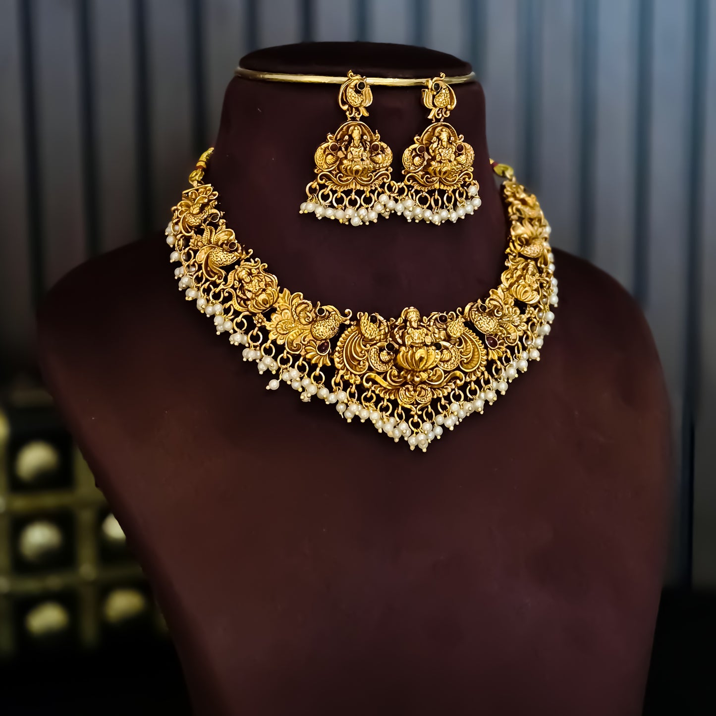 Shriya Lakshmi Temple Motif Necklace Set - Golden