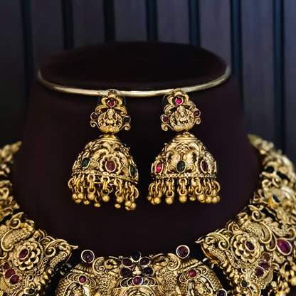 Chanchala Lakshmi Temple Motif Necklace Set - Golden