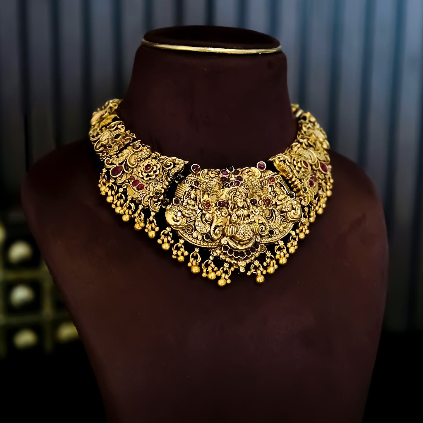 Chanchala Lakshmi Temple Motif Necklace Set - Golden