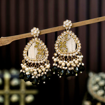 Jissa Kundan Pearl  Earrings - Mehendi Green