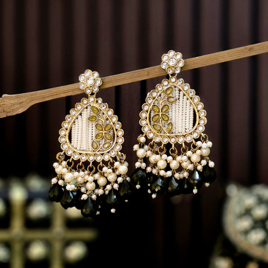 Jissa Kundan Pearl  Earrings - Mehendi Green