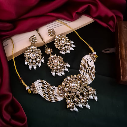Sajal Royal Dabi Kundan Choker Necklace Set - Golden