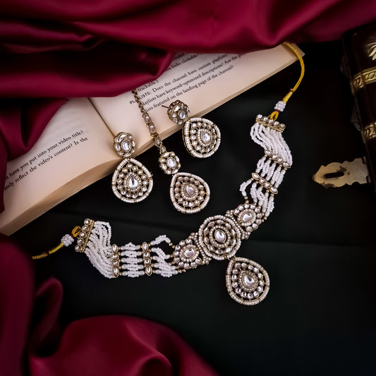 Sanjana Royal Dabi Kundan Choker Necklace Set - Golden