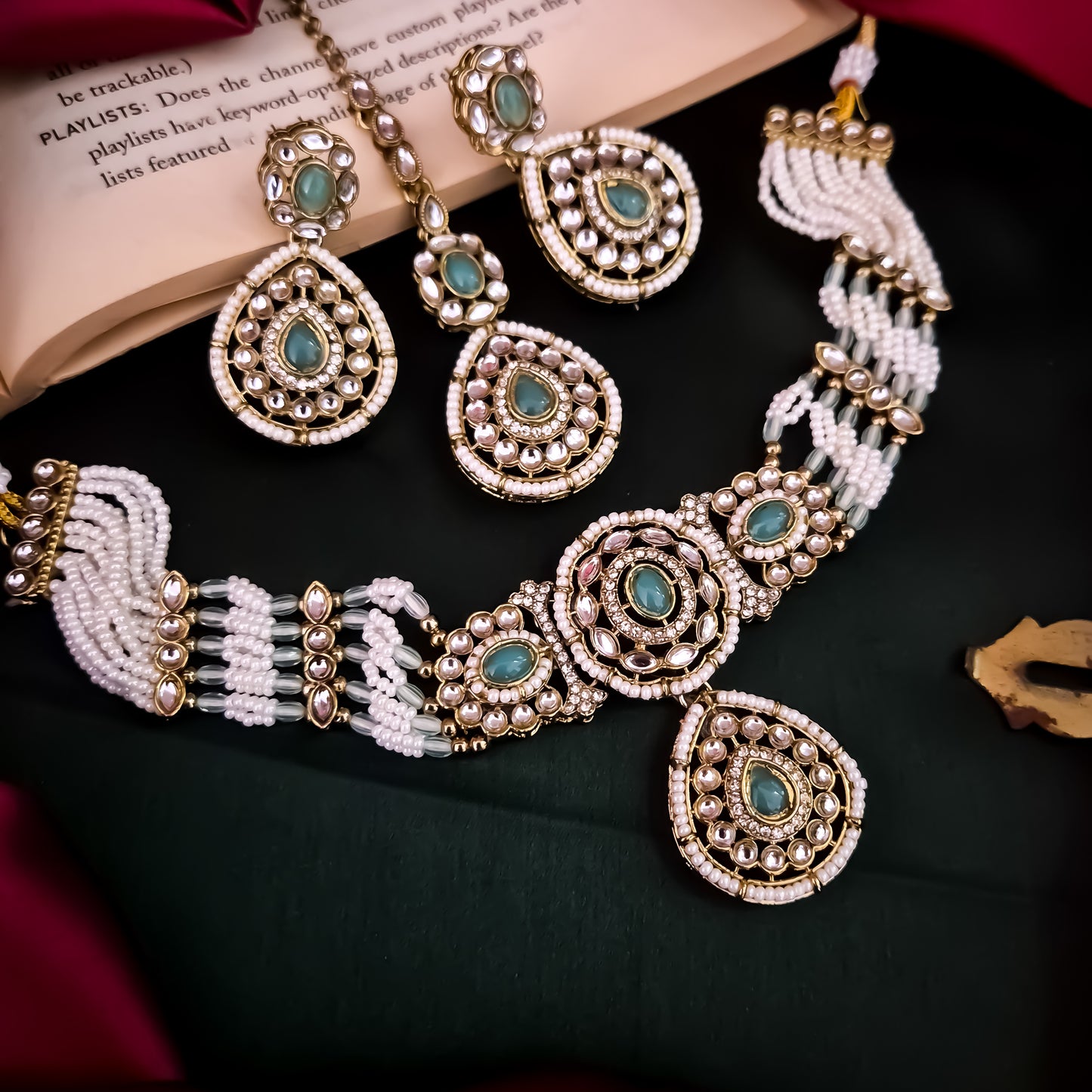 Sanjana Royal Dabi Kundan Choker Necklace Set - Pastel Green