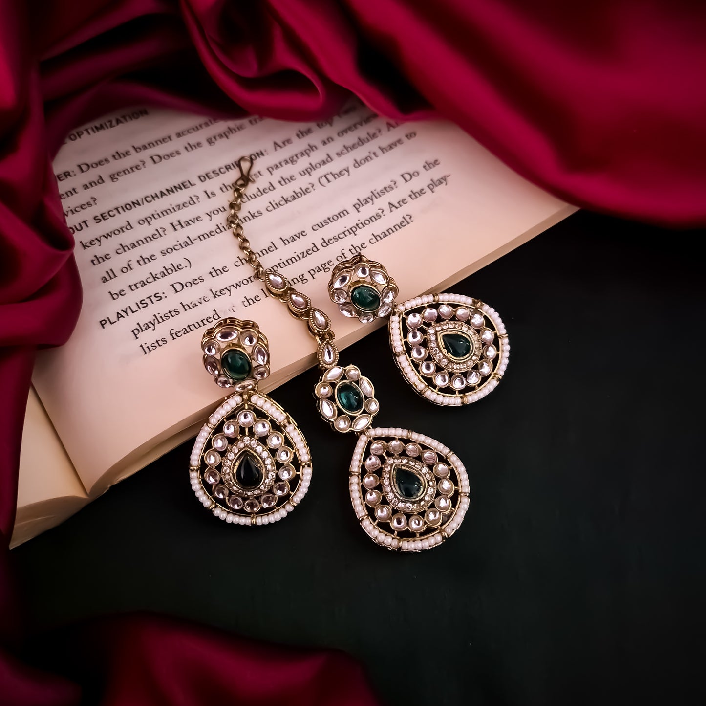 Sanjana Royal Dabi Kundan Choker Necklace Set - Green