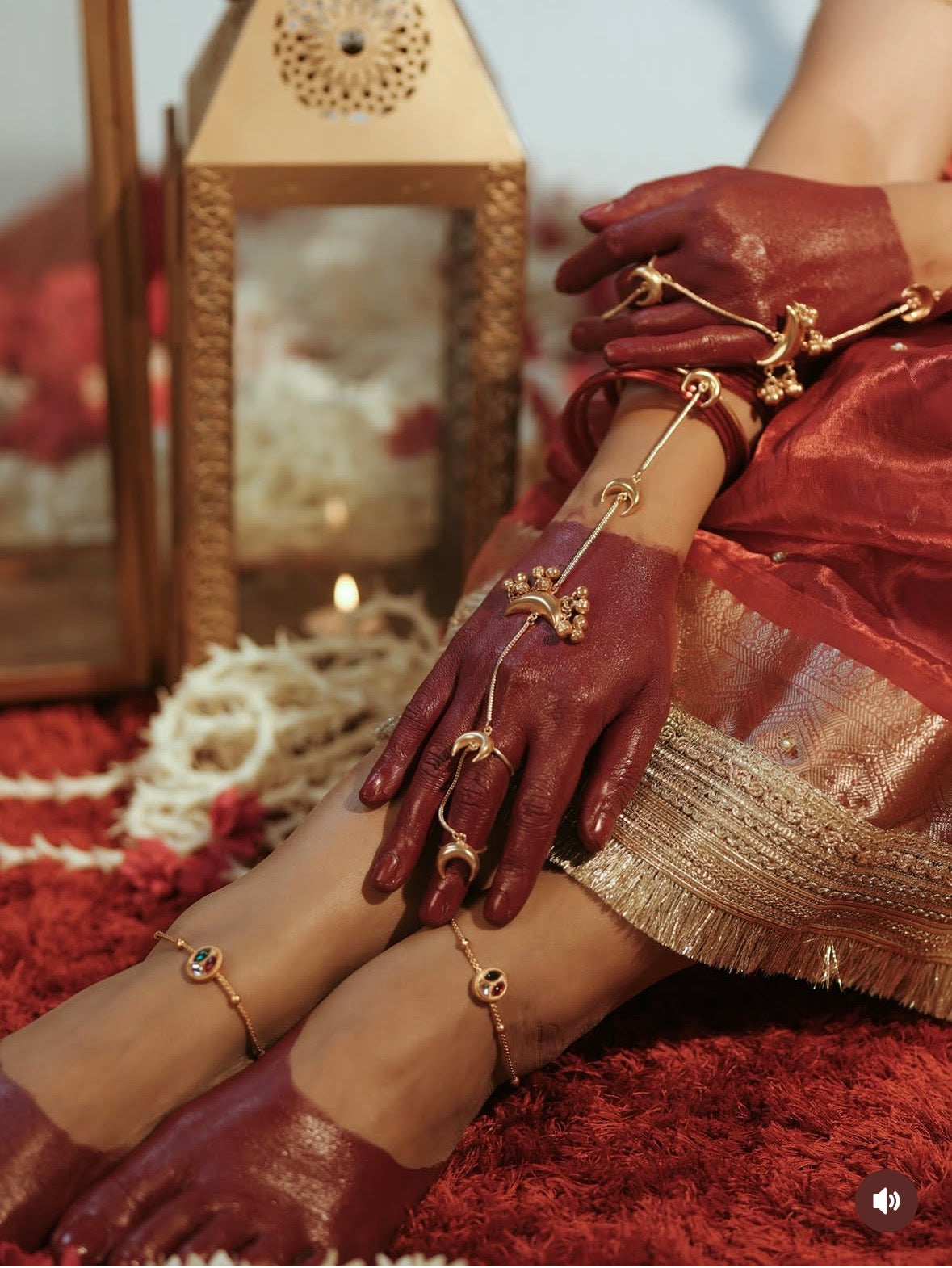 Moon Kashmiri Adjustable Brass Golden Haathphool (Pair) (As Worn By Actress Ishita Dutta)