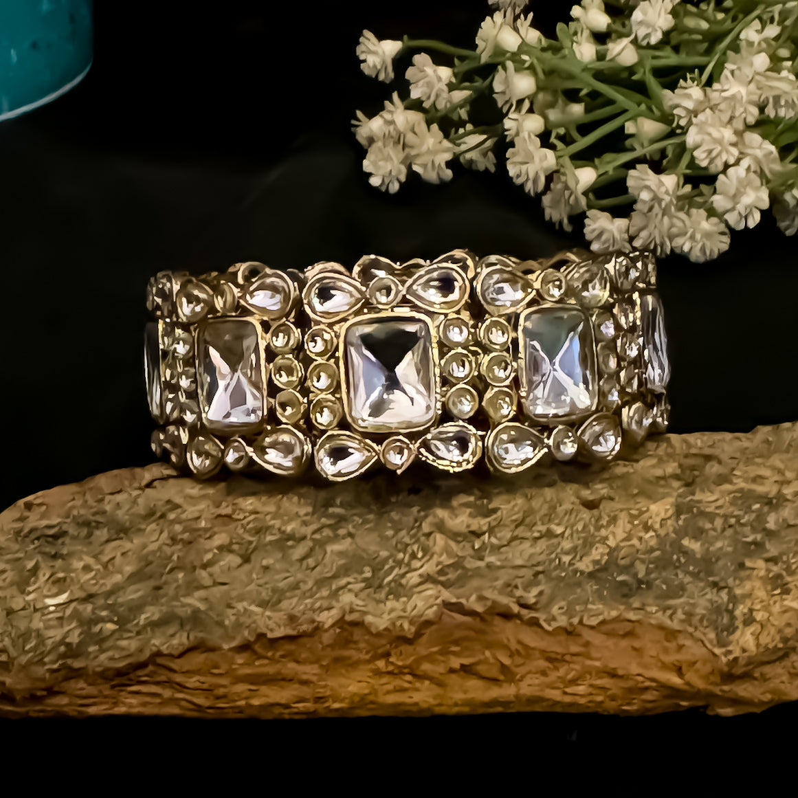 Nihan Kundan Openable Bracelet/Kada - Golden