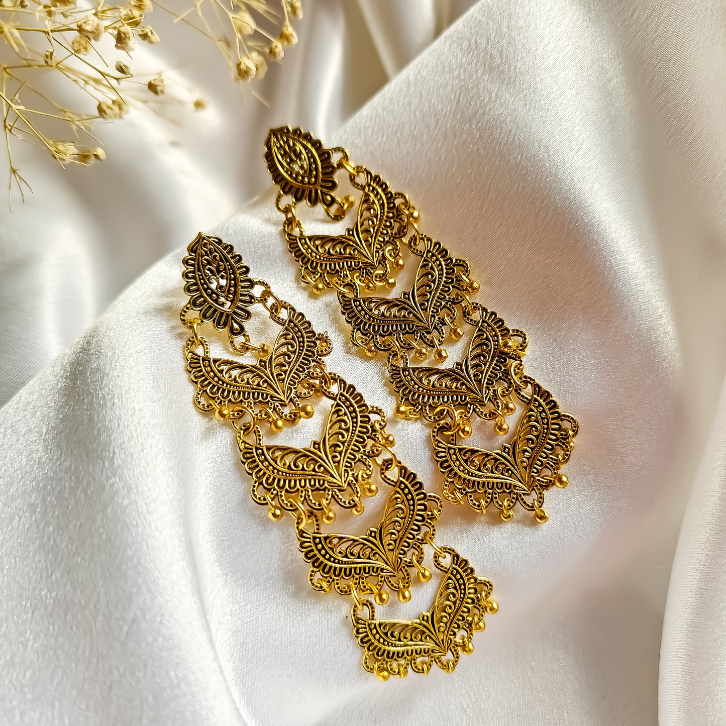 Intricate Leaf Golden Earrings