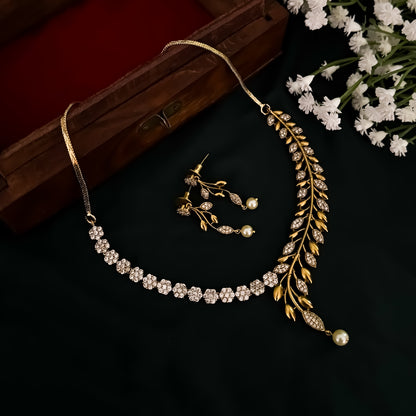 Pretty Petals Minimal AD Necklace Set