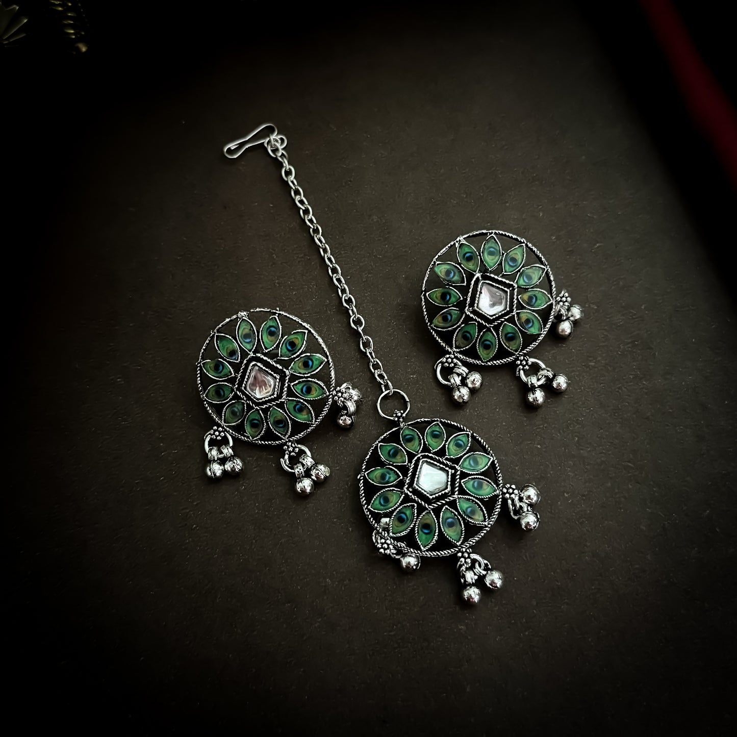 Morpankh Mirror Necklace Set with teeka