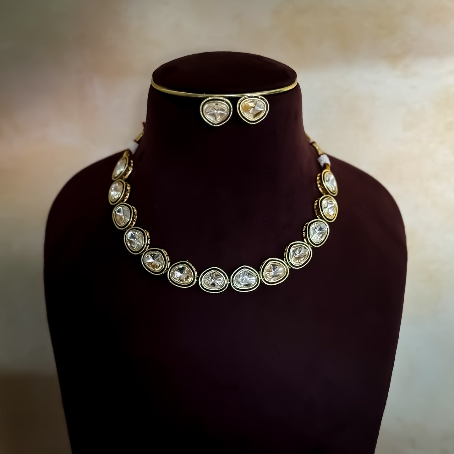 Vaishali Kundan Necklace Set