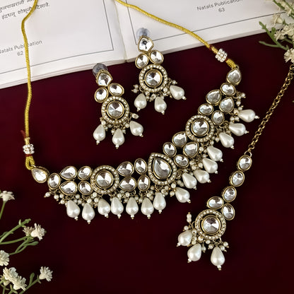 Golden Sai Premium Kundan Necklace Set