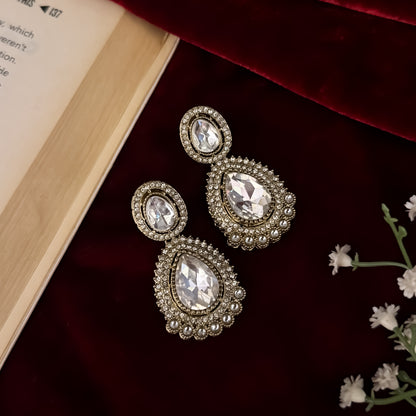 Mannat Royal Kundan Designer Necklace Set - Golden