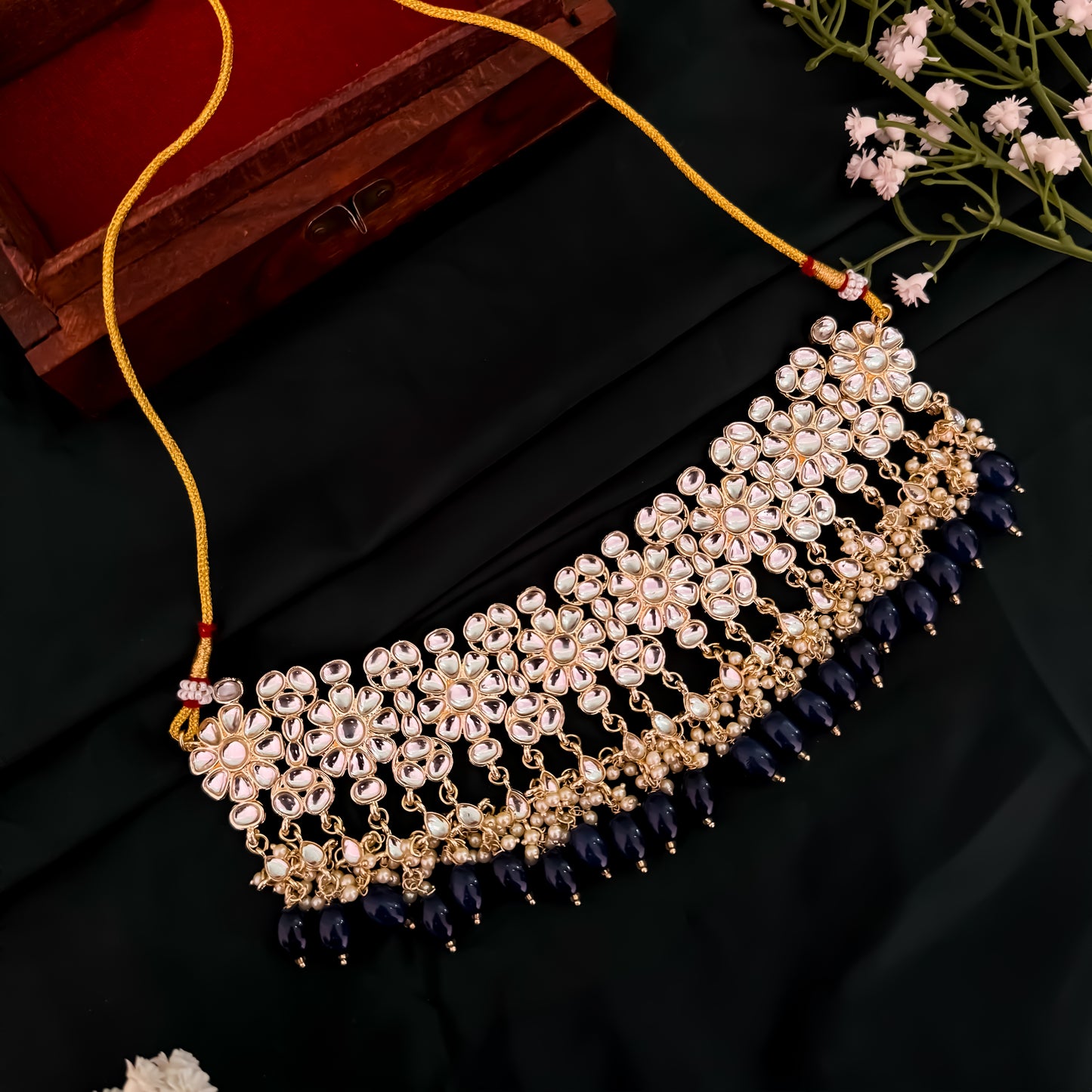 Antara Dabi Kundan Neckalce set - Blue