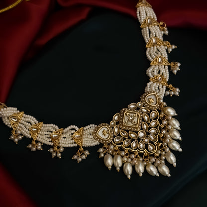 Gauhar Rajwadi Matte Polish Necklace Set - Golden