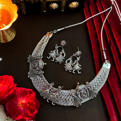 Palaki Doli Necklace Set