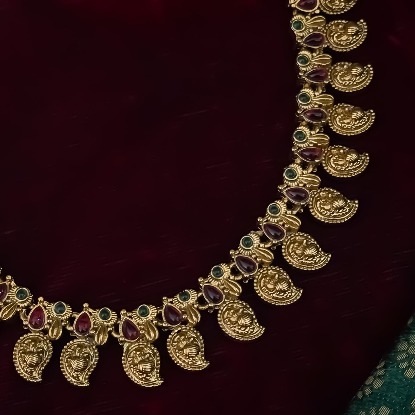 Amrapali Leaf Lakshmi Temple Necklace Set - Golden