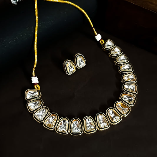 Vibhuti Kundan Necklace Set