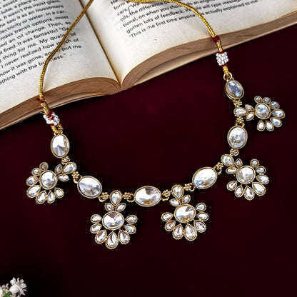 Golden Raisha Floral Kundan Necklace Set