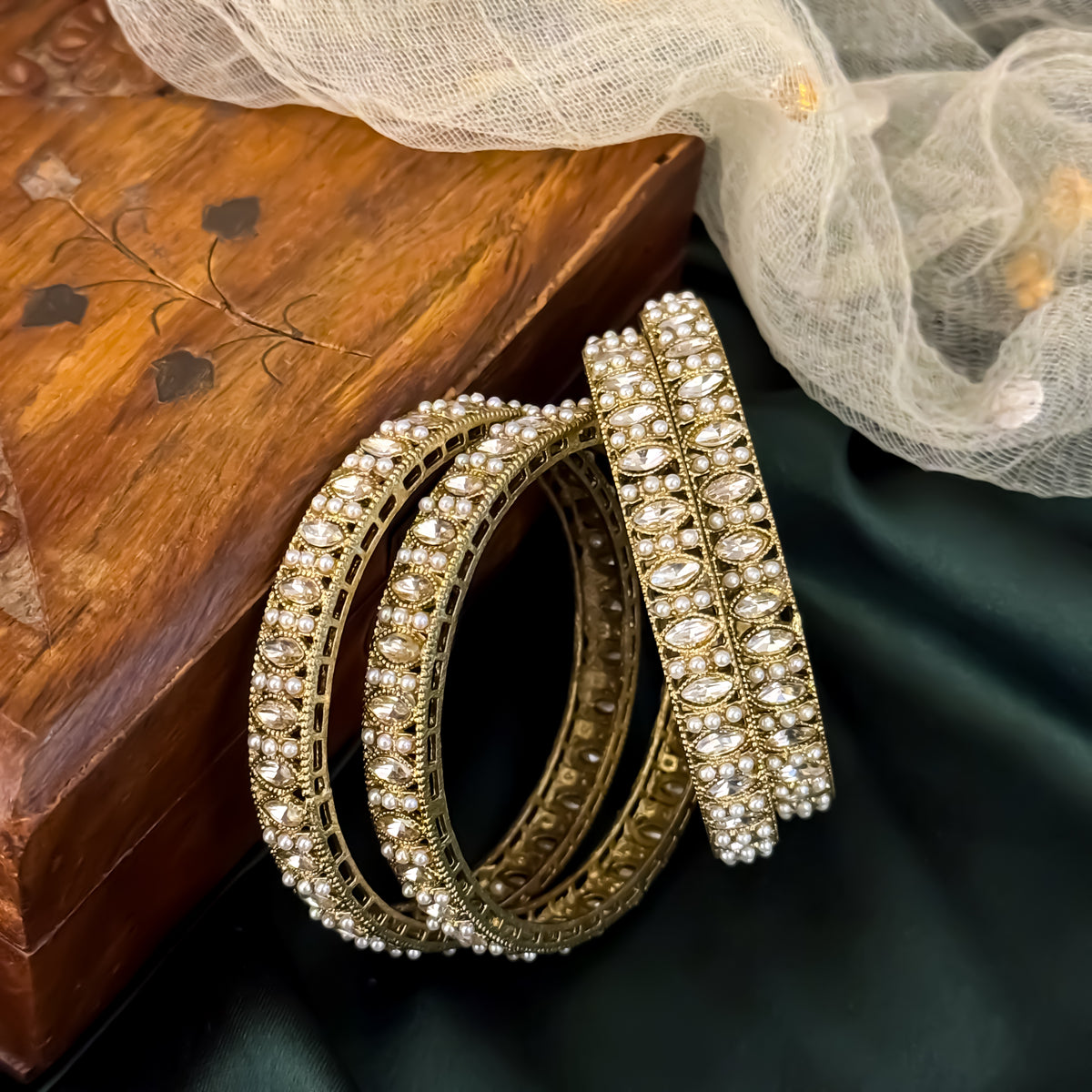 Golden Aayushi Jadau Kundan Bangles (Set of 4)