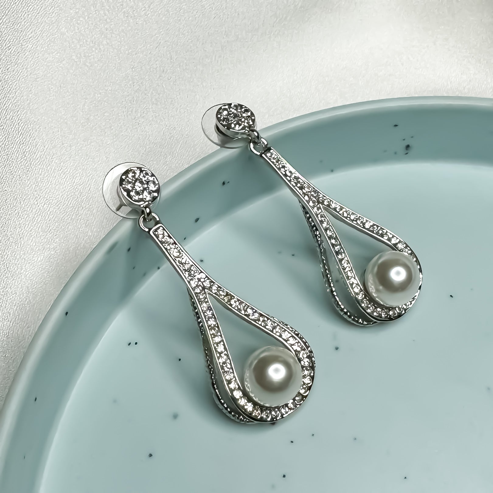 Joisha Pearl Dangler Earrings