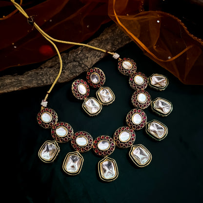 Vriksha Vilandi Kundan Premium Necklace Set