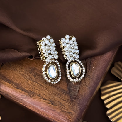 Golden Twisha Kundan Ganthan Choker Necklace Set