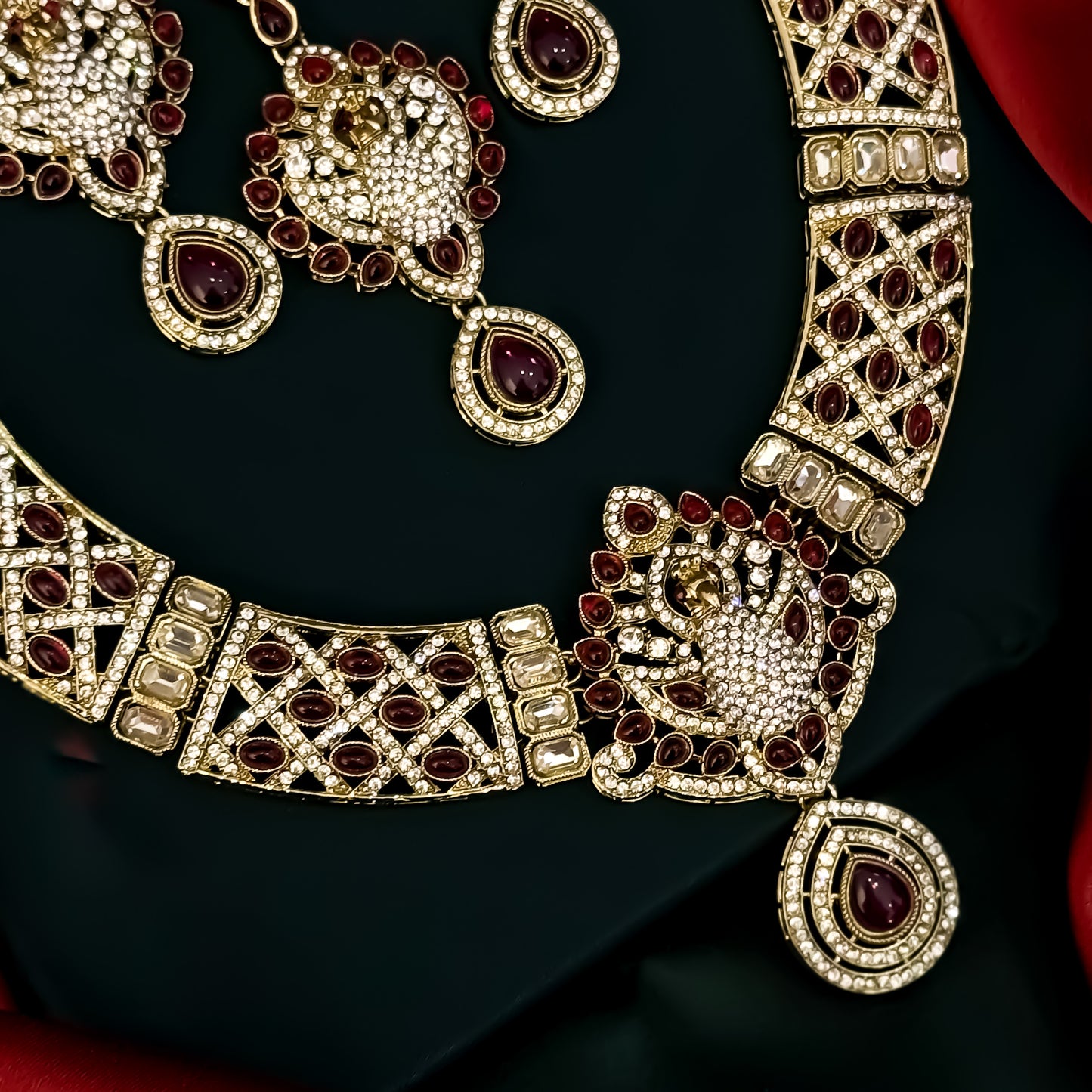 Yasmin Peacock Reverse AD Necklace Set - Pink