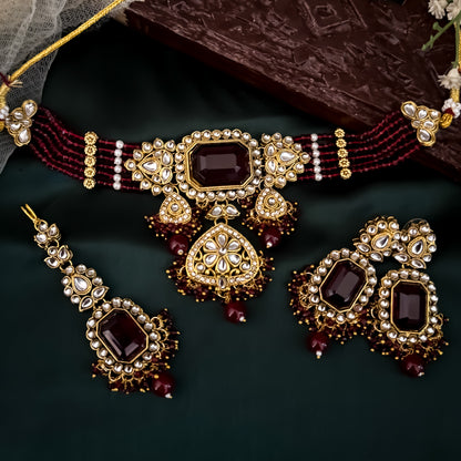 Shriya Kundan Choker Necklace Set - Maroon