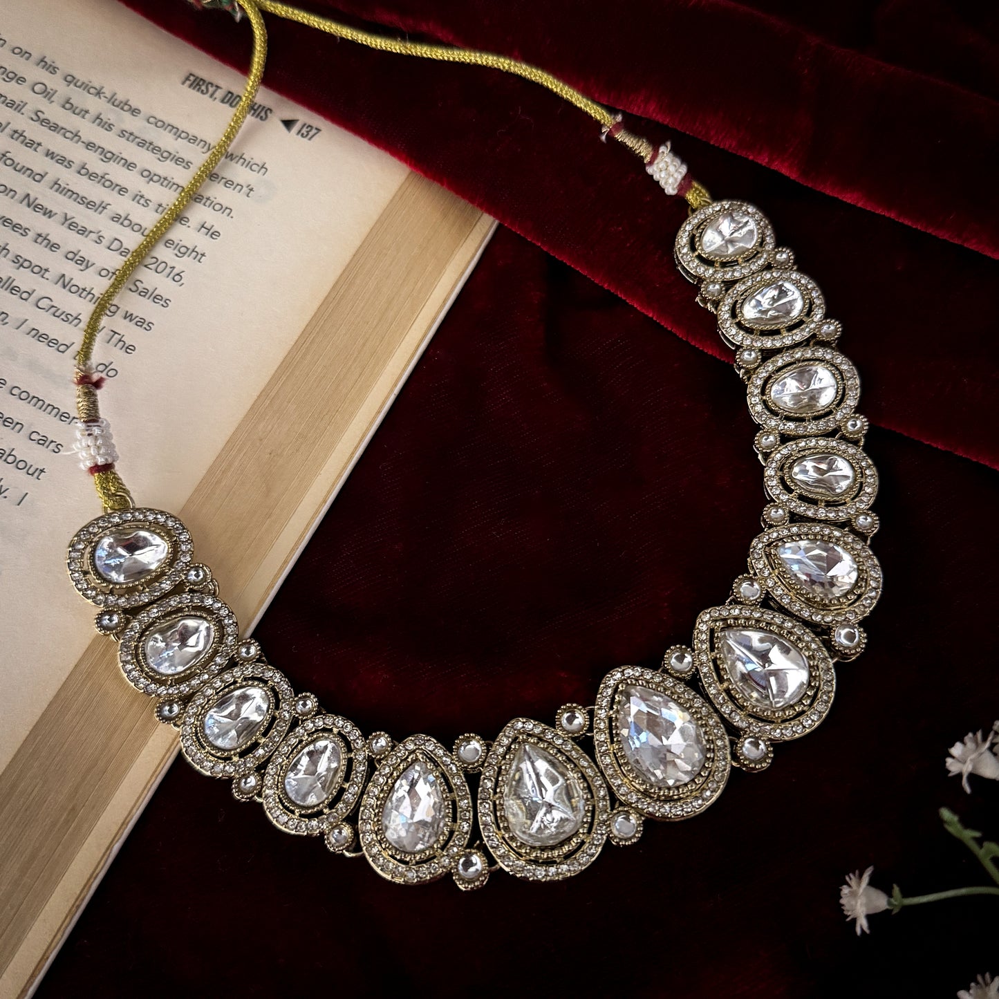 Mannat Royal Kundan Designer Necklace Set - Golden
